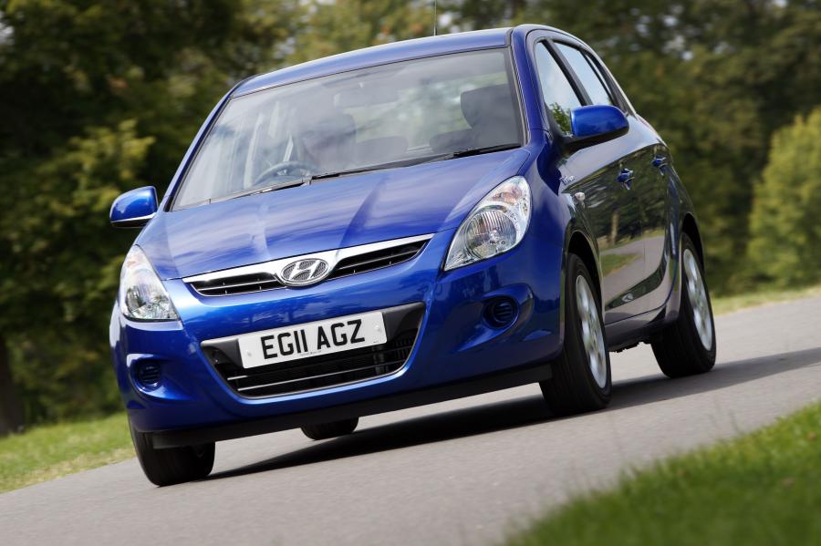  Hyundai i20 BlueDrive 2012 года  (UK) (фото 1 из 30)